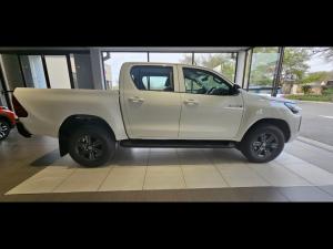 Toyota Hilux 2.4 GD-6 RB Raider automaticD/C - Image 3