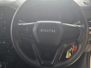 Isuzu D-MAX 1.9 Ddi L 4X4 D/C - Image 8