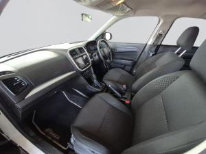 Suzuki Vitara Brezza 1.5 GL automatic - Image 3