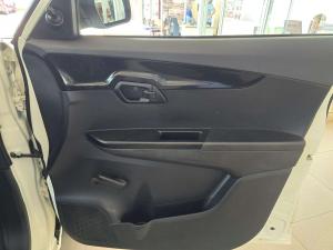 Mahindra KUV 100 1.2 K2+ #dare - Image 15