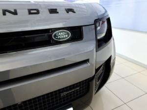 Land Rover Defender 110 D240 X-Dynamic HSE - Image 16