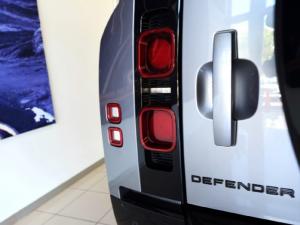 Land Rover Defender 110 D240 X-Dynamic HSE - Image 18