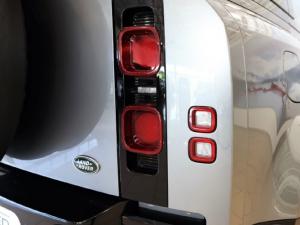 Land Rover Defender 110 D240 X-Dynamic HSE - Image 31