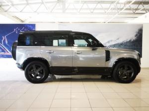 Land Rover Defender 110 D240 X-Dynamic HSE - Image 5