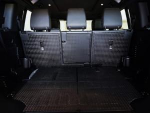 Land Rover Defender 110 D240 X-Dynamic HSE - Image 7