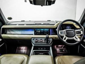 Land Rover Defender 110 P400 X-Dynamic HSE - Image 13