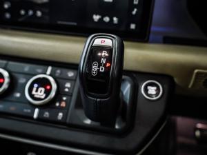 Land Rover Defender 110 P400 X-Dynamic HSE - Image 15
