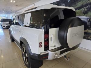 Land Rover Defender 110 P400 X-Dynamic HSE - Image 3