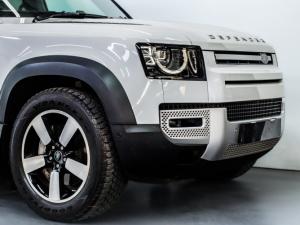 Land Rover Defender 110 P400 X-Dynamic HSE - Image 3