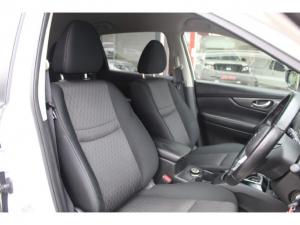 Nissan X-Trail 2.5 4x4 Acenta Tech - Image 6