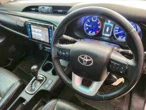 Toyota Hilux 2.8GD-6 double cab Raider auto - Image 11