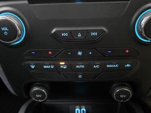 Ford Everest 2.2TDCi XLT auto - Image 11