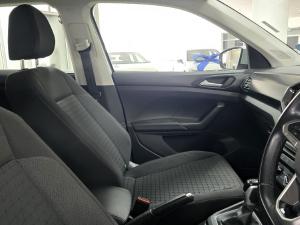 Volkswagen Polo Vivo hatch 1.4 Comfortline - Image 1