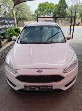 Ford Focus sedan 1.0T Ambiente - Image 2