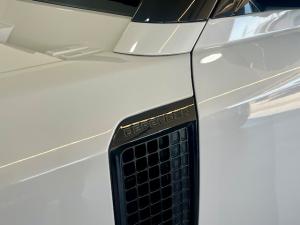 Land Rover Defender 130 D300 X-Dynamic HSE - Image 10