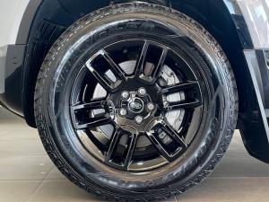 Land Rover Defender 130 D300 X-Dynamic HSE - Image 4
