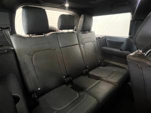Land Rover Defender 130 D300 X-Dynamic HSE - Image 6