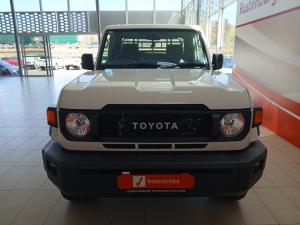 Toyota Land Cruiser 79 2.8GD-6 single cab auto - Image 4