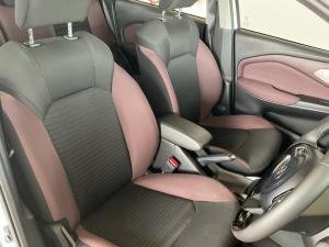 Toyota Starlet Cross 1.5 XS auto - Image 16