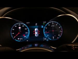 Mercedes-Benz C-Class C200 - Image 9