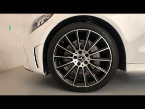Mercedes-Benz C-Class C200 - Image 18
