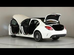 Mercedes-Benz C-Class C200 - Image 25