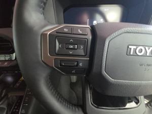 Toyota Land Cruiser Prado 2.8GD VX-R - Image 9
