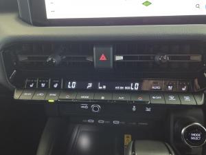 Toyota Land Cruiser Prado 2.8GD VX-R - Image 15