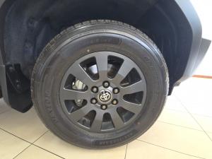 Toyota Land Cruiser Prado 2.8GD VX-R - Image 21
