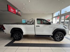 Toyota Hilux 2.4GD-6 single cab 4x4 Raider manual - Image 3