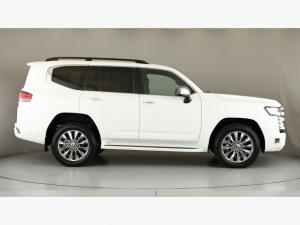 Toyota Land Cruiser 300 3.3D ZX - Image 3