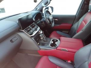 Toyota Land Cruiser 300 3.3D GR-Sport - Image 7