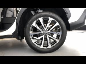 Toyota Corolla Cross 1.8 Hybrid XR - Image 19