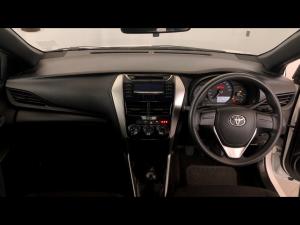 Toyota Yaris 1.5 Xi - Image 6