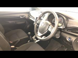 Toyota Yaris 1.5 Xi - Image 10