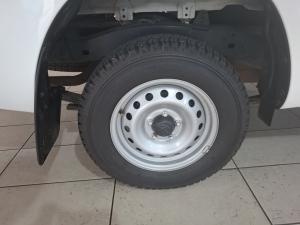Toyota Hilux 2.0 VvtiP/U Single Cab - Image 13