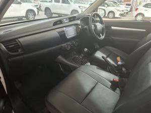 Toyota Hilux 2.0 VvtiP/U Single Cab - Image 7