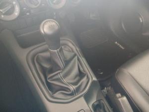 Toyota Hilux 2.4 GD-6 SR 4X4S/C - Image 12