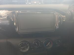 Toyota Hilux 2.4 GD-6 SR 4X4S/C - Image 13