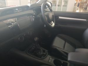Toyota Hilux 2.4 GD-6 SR 4X4S/C - Image 7