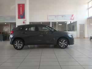 Toyota Starlet 1.5 Xs - Image 3