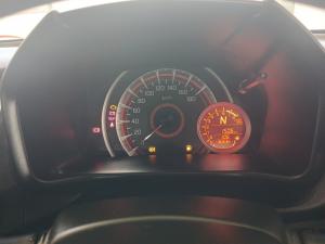 Toyota Vitz 1.0 XR AMT - Image 10