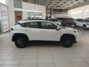 Toyota Starlet Cross 1.5Xs automatic - Image 3