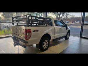 Ford Ranger 3.2TDCI XLT 4X4 automaticSUP/CAB - Image 2