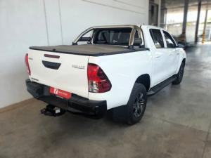 Toyota Hilux 2.4GD-6 double cab Raider manual - Image 4
