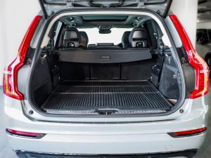 Volvo XC90 T8 Recharge AWD Ultra Dark - Image 13