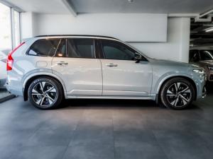 Volvo XC90 T8 Recharge AWD Ultra Dark - Image 3