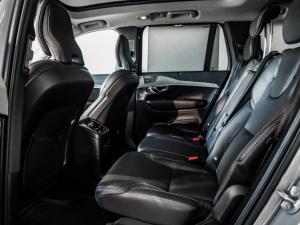 Volvo XC90 T8 Recharge AWD Ultra Dark - Image 6