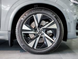Volvo XC90 T8 Recharge AWD Ultra Dark - Image 9