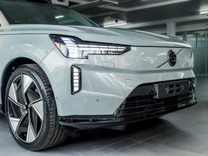 Volvo EX90 Ultra Twin Performance - Image 10